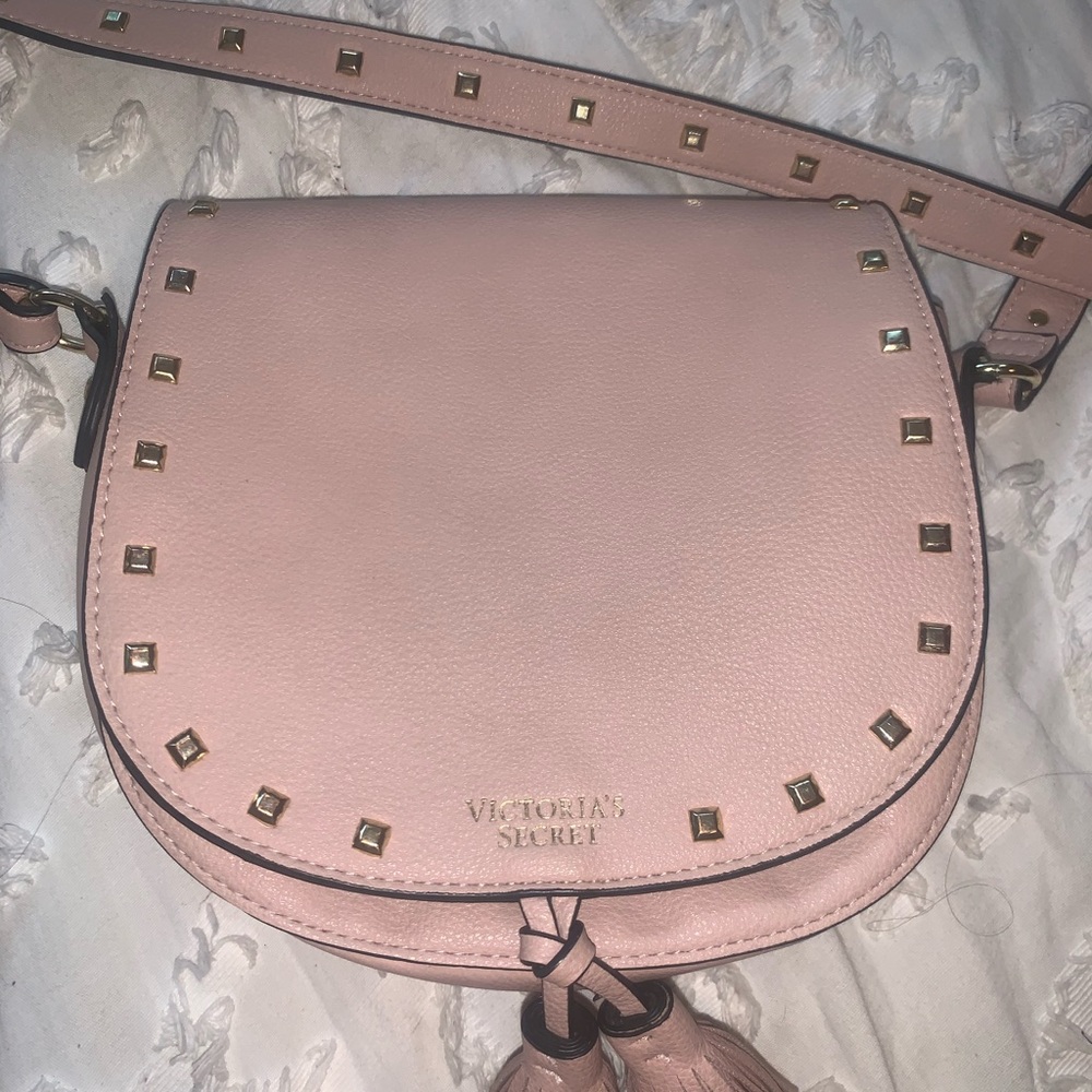 VS crossbody super cute